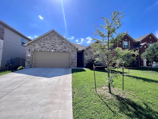 Photo - 7900 Crystalbrook W