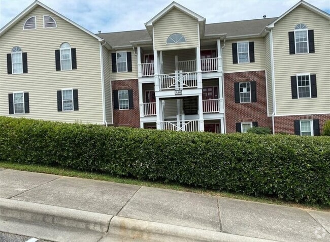 Building Photo - 330 Bubble Creek Ct Unit 330 Bubble Creek Ct 7 Rental