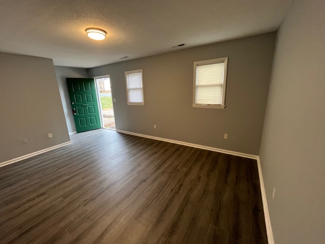 Photo - 109 Carriage Pl Unit Apt 3