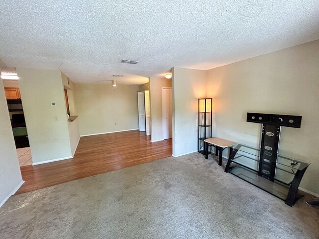 Photo - Windsor Park #1221 - Pet Friendly! Unidad 1221