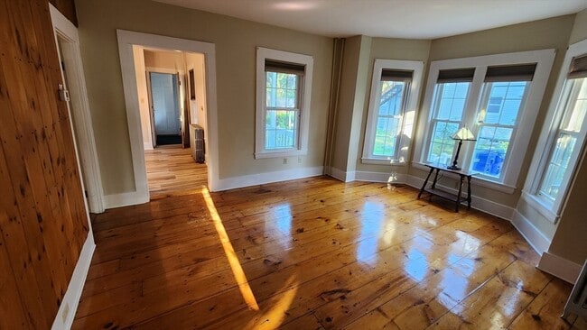 Photo - 12 Mayhew St Unit 1