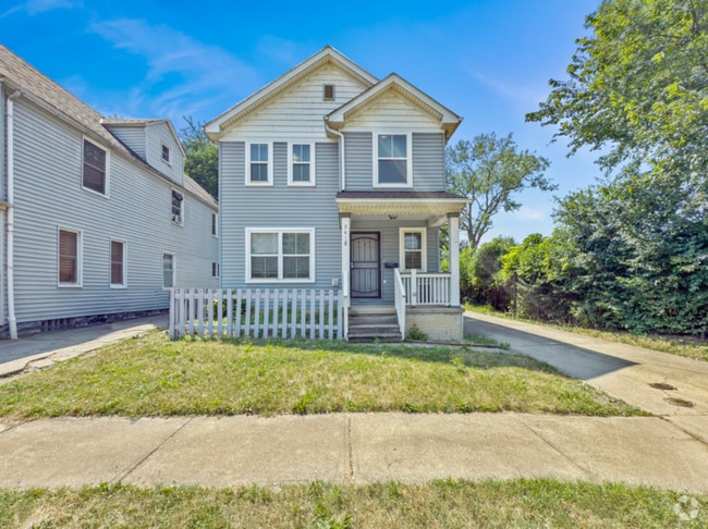 Building Photo - Charming 3 beds 2 baths in Cleveland! Rental