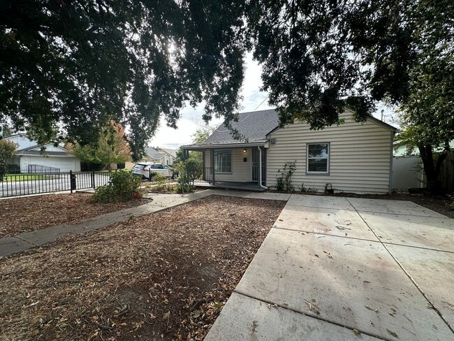 Photo - 2 Bedroom with Upstairs Loft