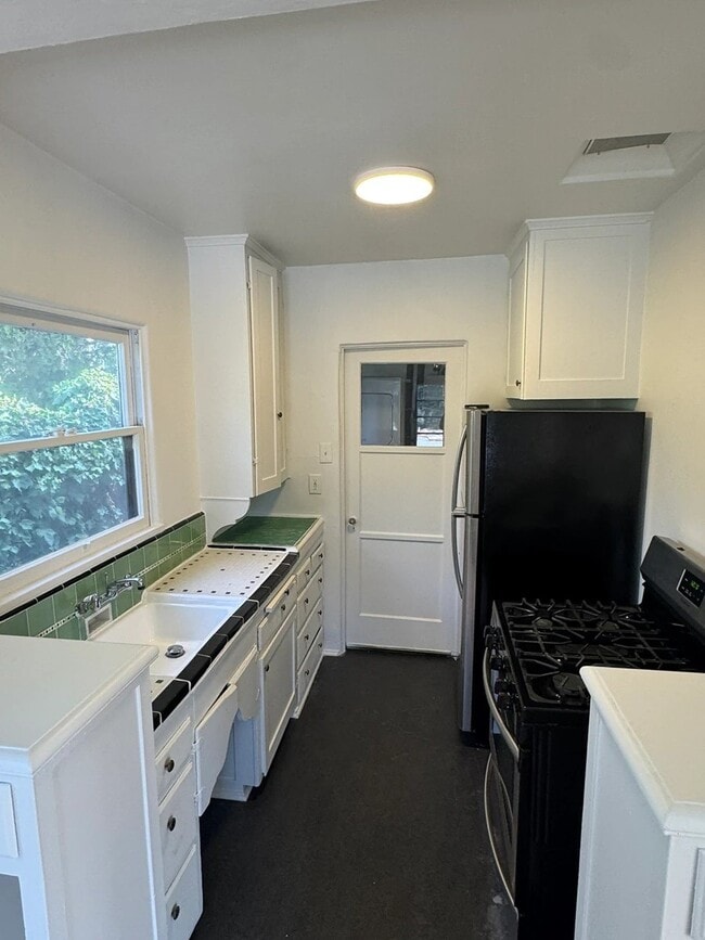 Photo - 826 Maltman Ave Unit 1