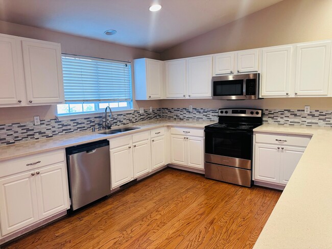 Photo - 1545 Wrangler Ln