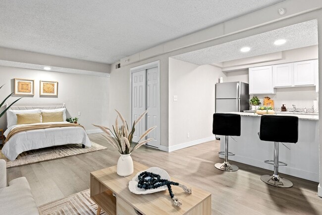 Avia Apartments