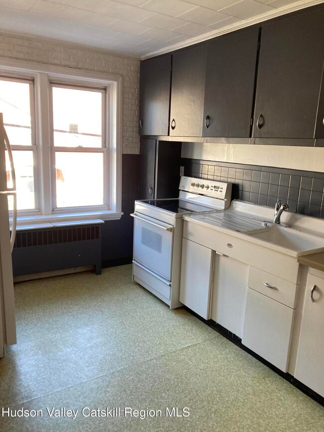 Photo - 45 Livingston St