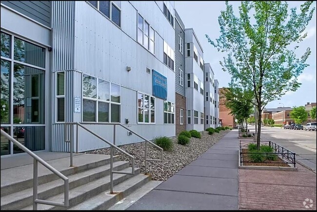 Building Photo - 620 N Main Ave Rental