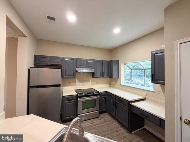 Photo - 666 Gateway Dr SE Unit 501