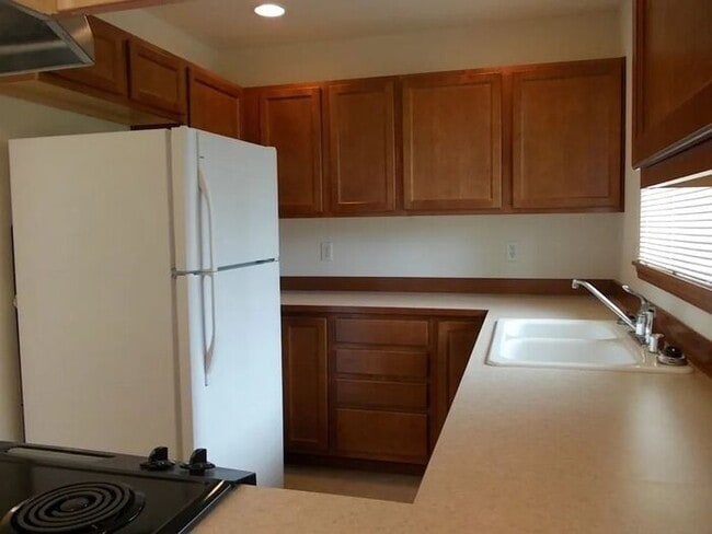 Photo - Spacious 3 Bedroom 2 Bathroom Duplex in Beautiful Bonney Lake!