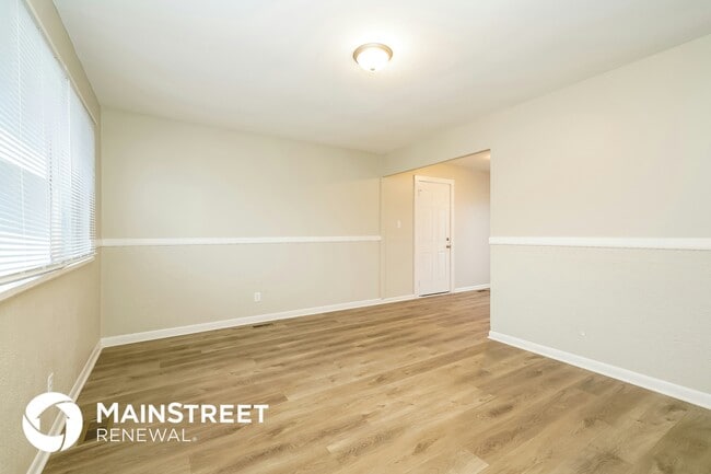 Photo - 2902 Dawson St