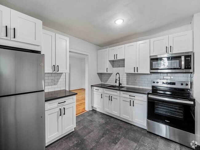 Building Photo - AVAILABLE JULY 1ST!! FULLY RENOVATED 1 BED... Unit 2 Rental