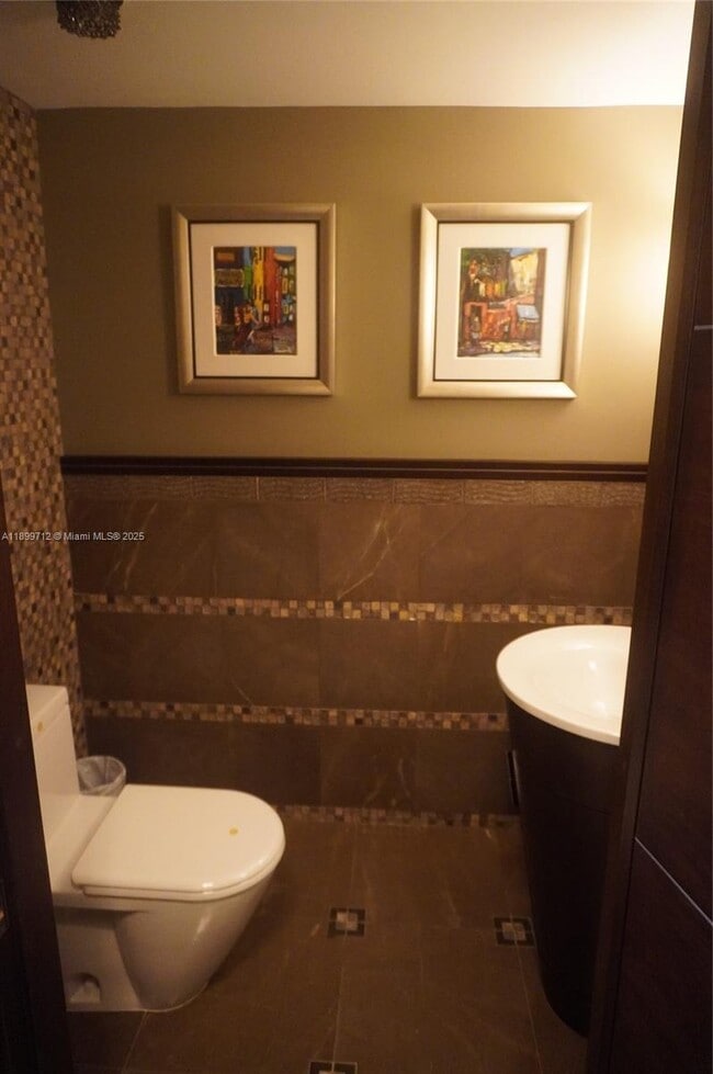 Photo - 808 Brickell Key Dr Unit 1508