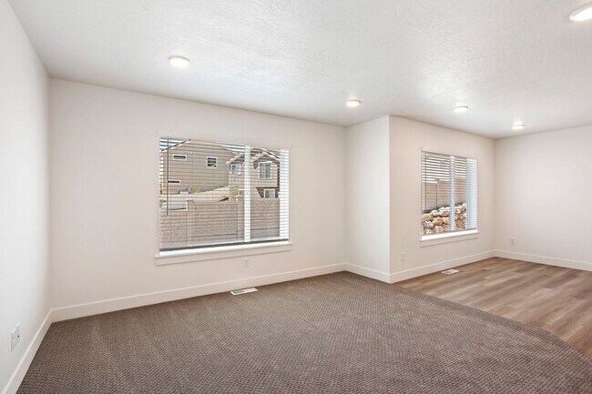 Photo - Your Next Home Awaits – 3-Bedroom Townhome...