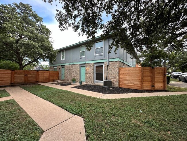 6003 Cougar Dr