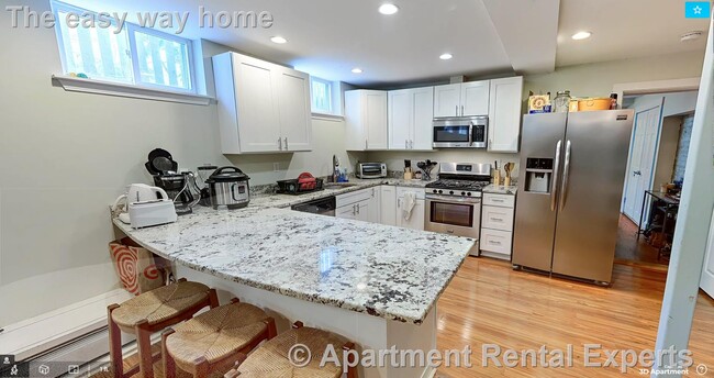 Building Photo - 231 Norfolk St Unit #2 Rental