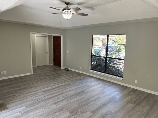 Photo - 140 Quail Run