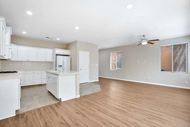 Photo - 3270 Alps Ln