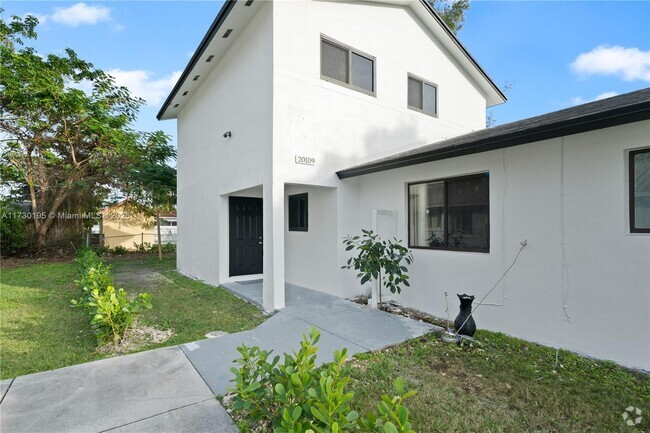 Building Photo - 20109 SW 88 CT #B Rental