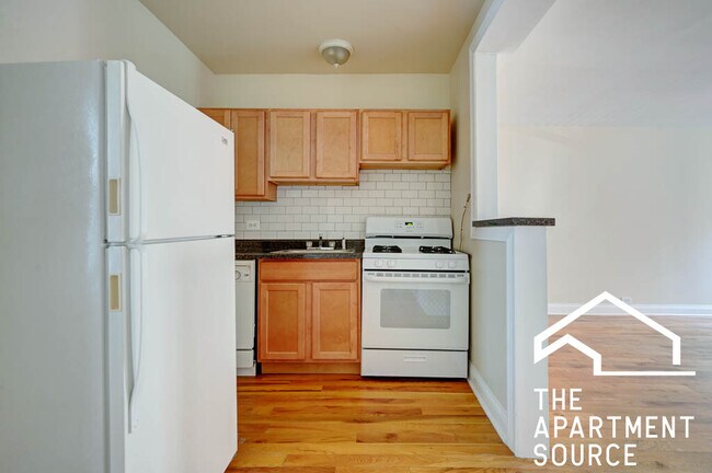 Photo - 1350 N Dearborn St Apartamentos