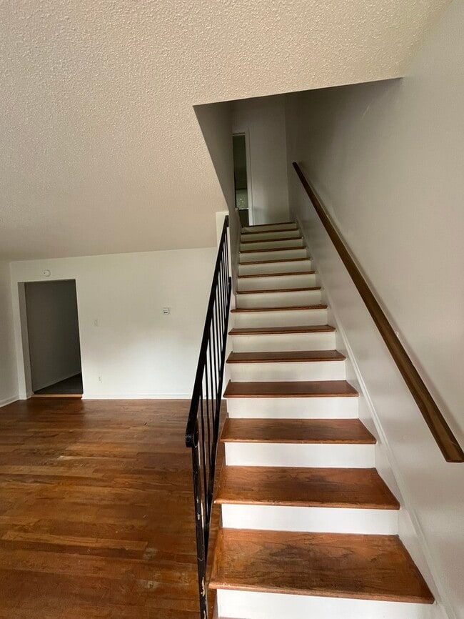 Photo - Adorable 2 Bed 1 Bath Available NOW! Unit 3817