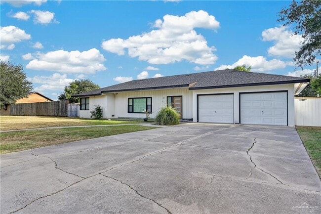 216 W Enfield Rd