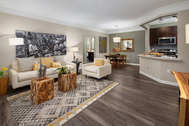 Open-concept floor plans with design flexibility. - Windsor Johns Creek Apartments