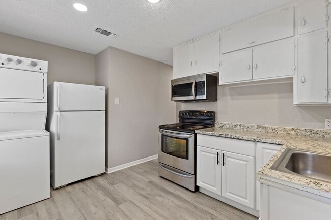 Photo - Spacious Duplex for Rent in Sherman, TX La...