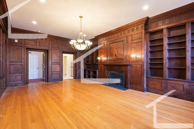 Photo - 153 Commonwealth Ave