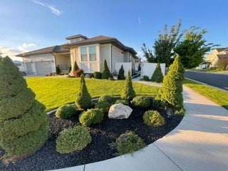 Building Photo - 1663 E Thorpe Dr