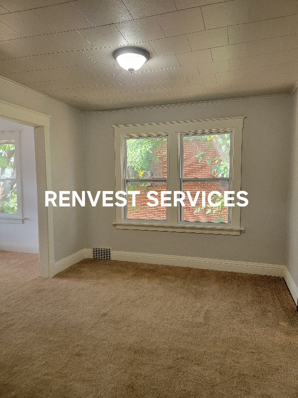 Photo - 27 E Hillcrest Ave