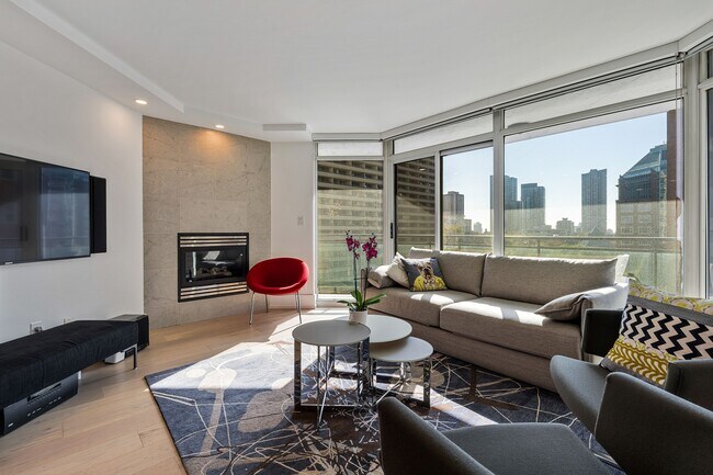 Photo - 300 Bloor St E Unit 1008