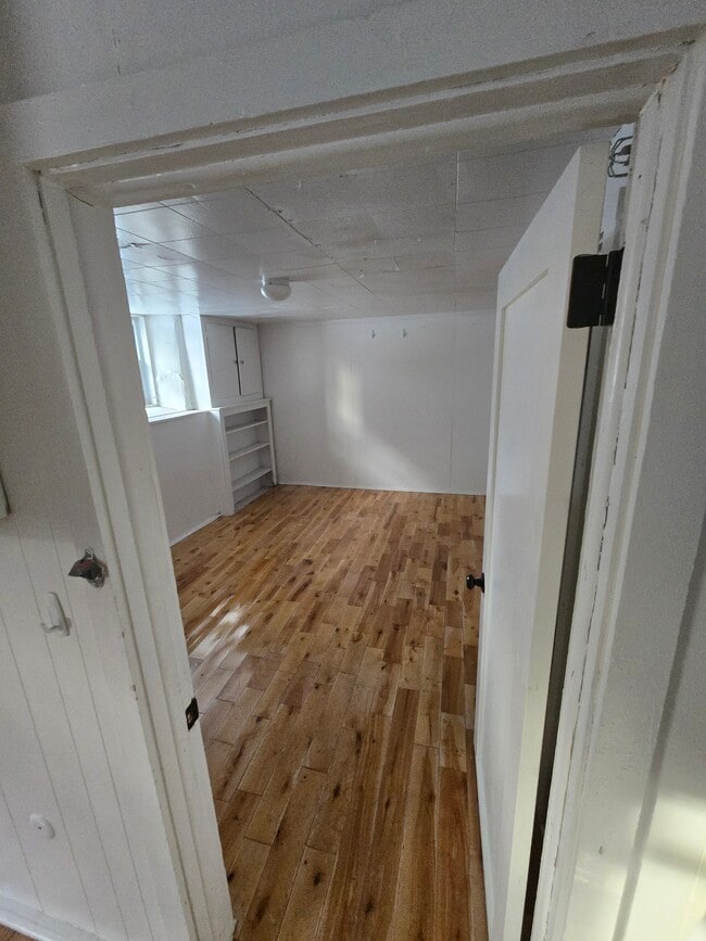 Photo - 403-407 College Street