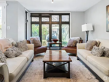 Building Photo - 3 bedroom in Chicago IL 60614 Rental