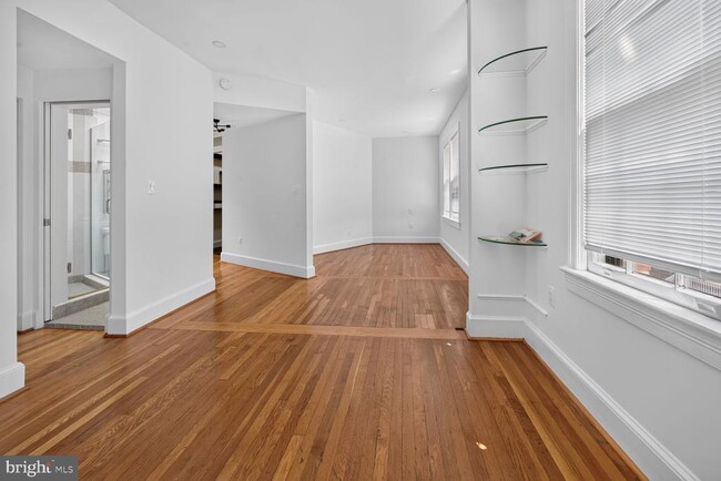 Photo - 3120 R St NW Unit 207