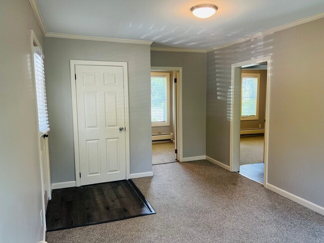 Building Photo - 169-171 Bank Unit 171 1/2