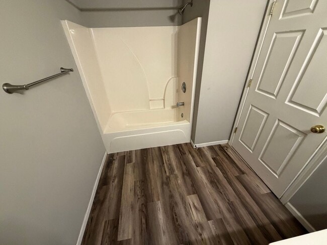 Photo - 2BR/1BA Duplex Home in Hallsville, MO Unit Elaine - Hallsville-112 C