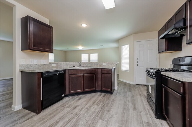 Photo - 4114 Farmers Pass Rd