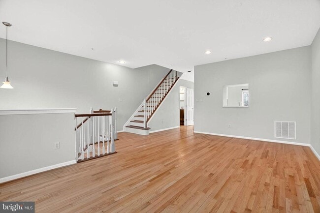 Photo - 7207 Solar Walk