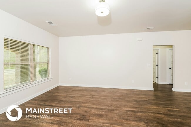 Photo - 151 Trotter Ct