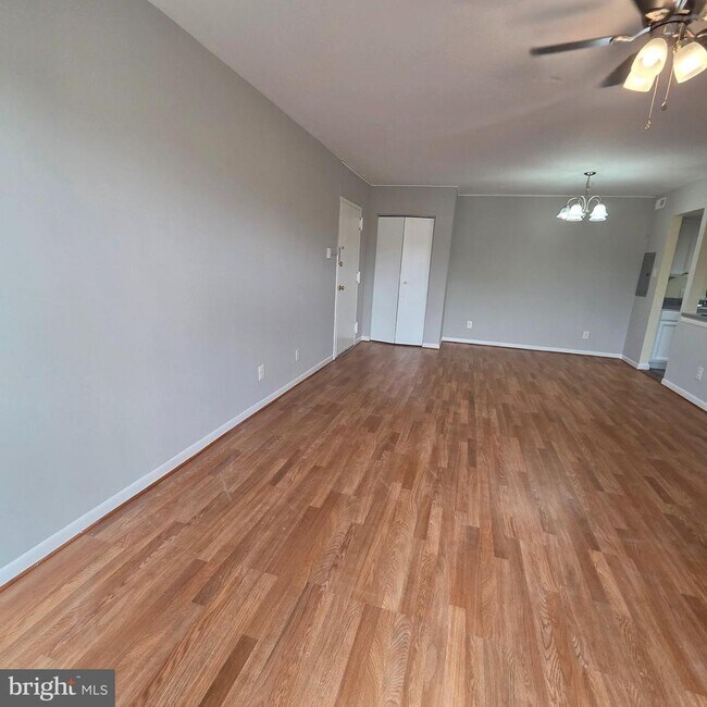 Photo - 10123 Prince Pl Unit 304-10A