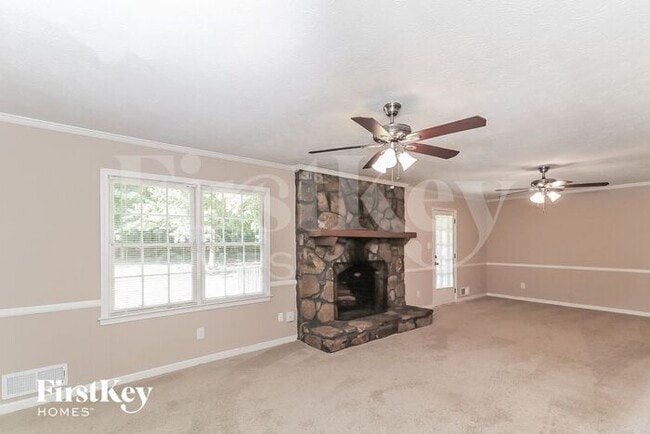 Photo - 2835 Twin Springs Dr