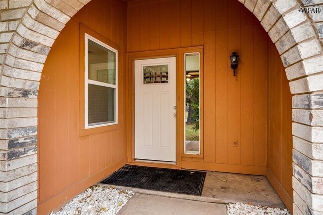 Photo - 2313 Randolph Dr