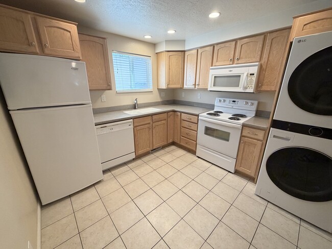 Building Photo - 1633 S 740 E Unit 1633