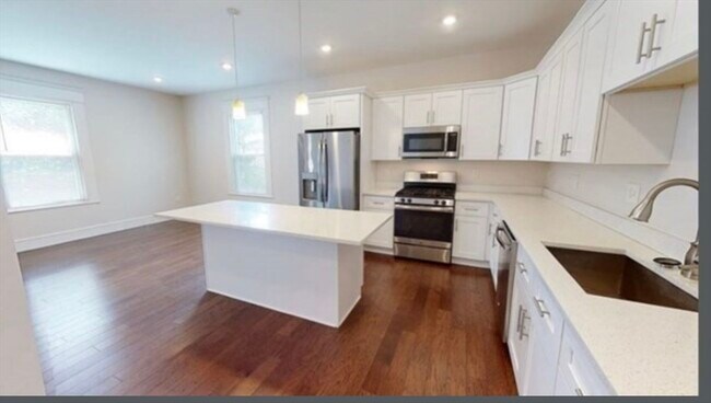 Photo - 37 Walnut Pl Unit 3