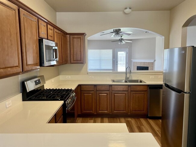 Photo - 141 Poplarwood Dr