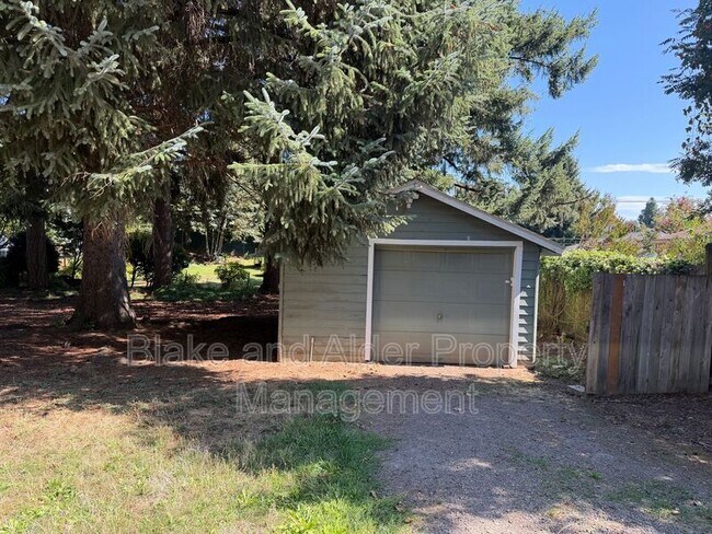 10926 SE Linwood Ave