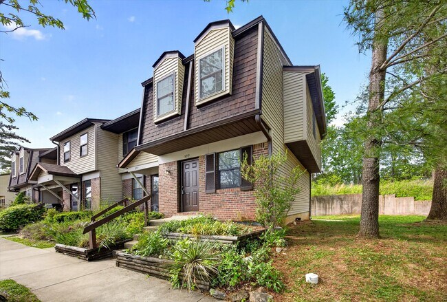 Photo - 599 E Graham Pl