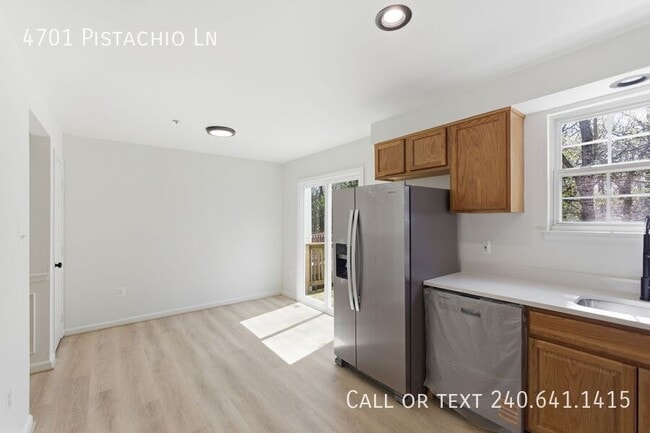 Photo - 4701 Pistachio Ln