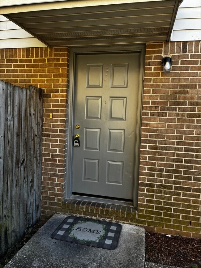 Photo - 873 Fairview Dr